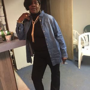 Meet your Posher, Annette